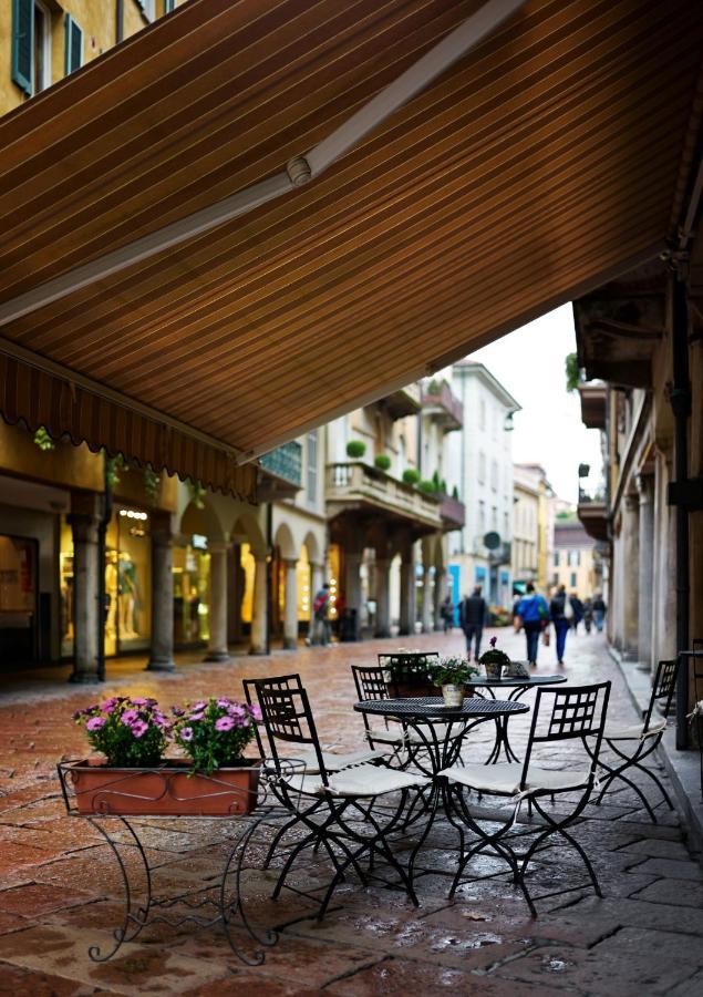 Feeling At Home - Varese Apartment Exterior foto